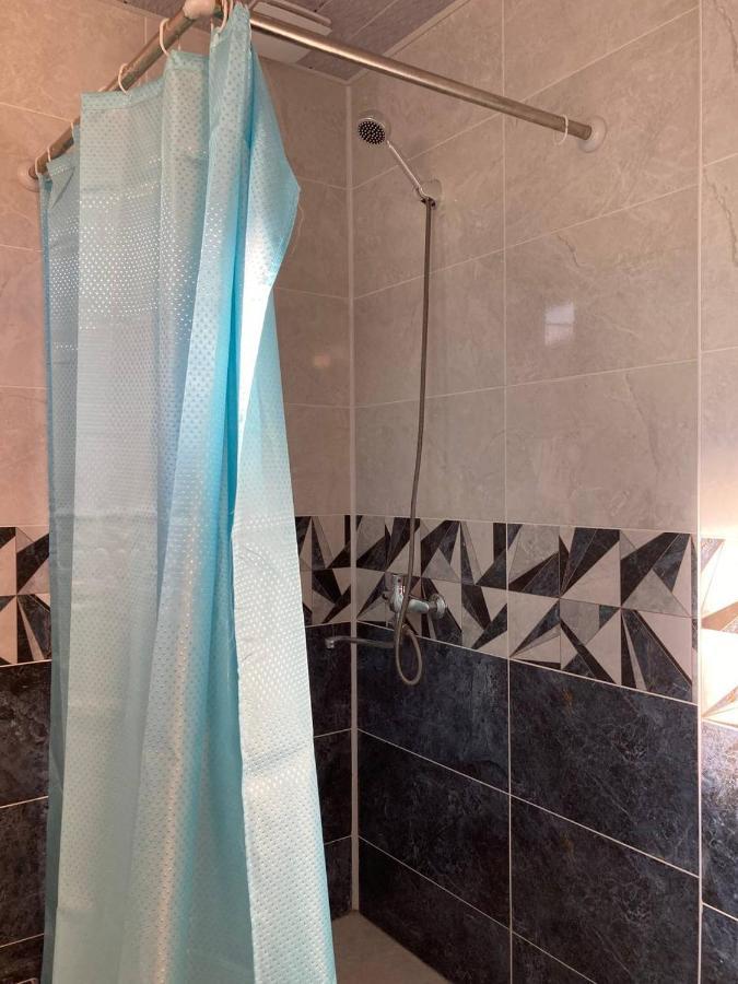 4 Brothers Кутаїсі Екстер'єр фото